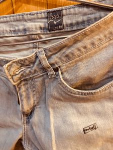 People branded Ripped fresh Denim Jeans