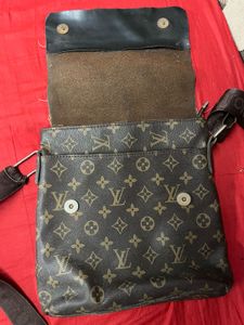 Louis Vuitton Crossbody Bag