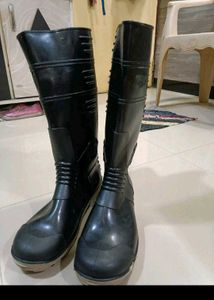 Durable Black Rubber Boots