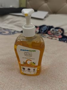 Mamaearth Vitamin C Daily Glow Face Wash