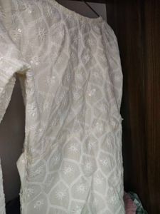 Elegant White Chikankari Kurta