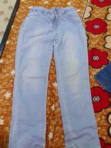 2 pcs Light Wash Denim Jeans