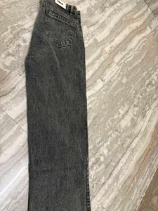 Grey jeans 👖