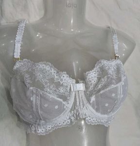 🪔 Elegant White Lace Bra