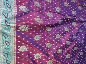 Elegant Paisley Pattern Saree