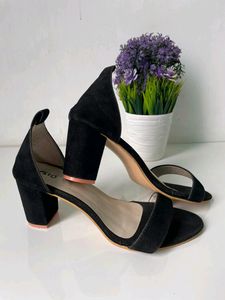 High Heels For Girls 👠( Price dropped )