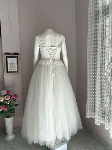 BEAUTIFUL WHITE GOWN