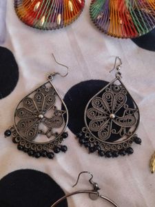 Jewellery Set with Colorful Stones nd earrings