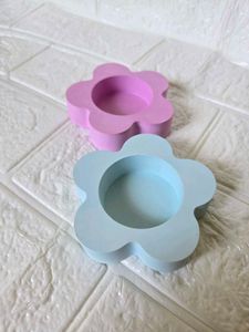 Cute Flower Shaped Tealight Holders