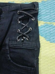 Black Skinny Jeans