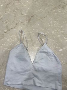 Seamless V-Neck Bralette