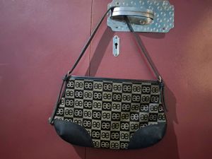Chic Patterned Handbag