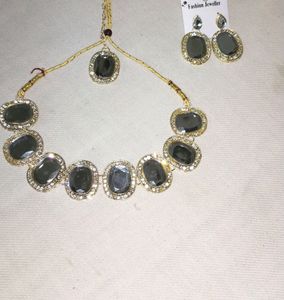 Women Diamond Jewellery Set