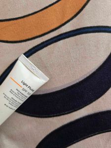 Minimalist Light Fluid SPF 50 Sunscreen