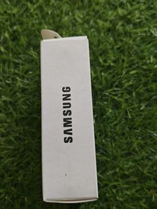 Samsung 25W PD Adapter white