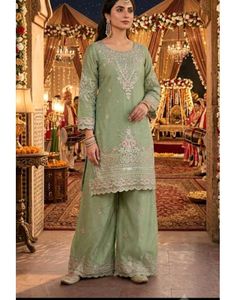 Elegant Embroidered pakistani Kurta Set