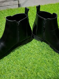 Leather boots