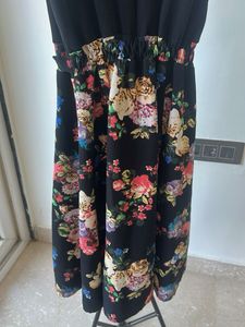Chic Black Floral Dress midi