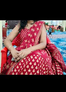 Elegant Red Bandhani Print kurta Set