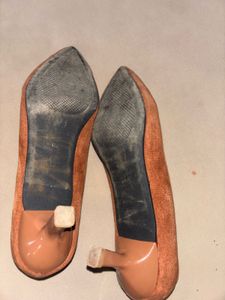 Chic Brown Suede Pointed-Toe Flats