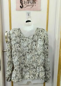 plus size V-Neck Top