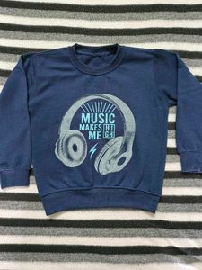 Graphic Warm Sweatshirt for 6 to 8 year old