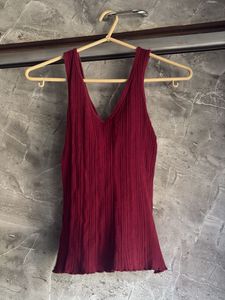 Burgundy Ribbed V-Neck Tank Top
