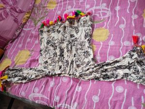 Selling This Cute White Tassle Crop Top