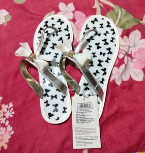 Women's White Nicole Flats