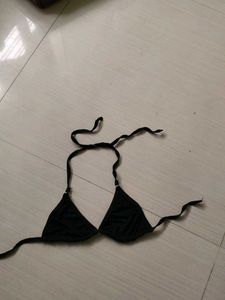 Black bikini