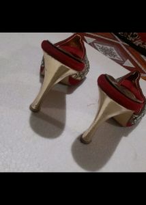 Red Hot Heels 👠
