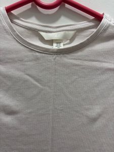 H&amp;M Women Fitted Tshirt (XS)