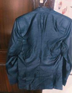 Stylish Men's Jacket no damages