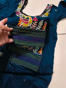 Embroidered cotton suit