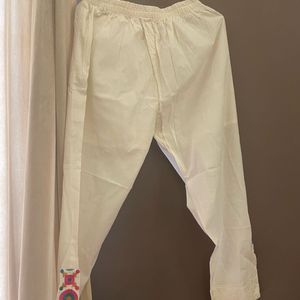 White Embroidered Chikankari Kurta