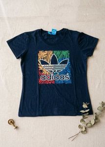 Adidas T-Shirt