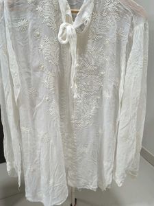 Elegant White Chikankari Kurta