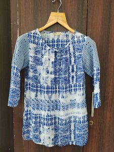 Mustard Brand Cotton Tie And Dye Blue Top With Cro