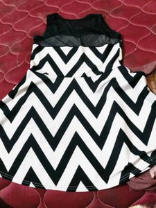 Chevron Print Fit &amp; Flare top