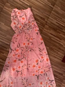 Size - XS Beautiful pink Floral Dress.