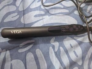 Vega Straightener - free delivery 🚚