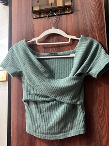 Chic Ribbed Twist Front Top