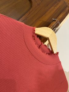 Ribbed Mock Neck Long Sleeve Top