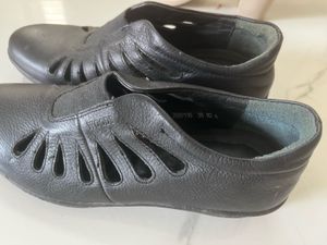 Woodland Black Leather Cut-Out Flats