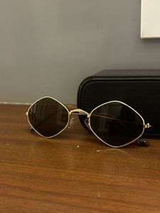 Vintage-Style Gold Geometric Hexagon Sunglasses
