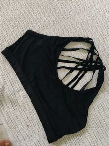 Shein curve Sports Bra with Criss-Cross Stra
