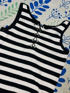 Striped Lace-Up Dress🦓