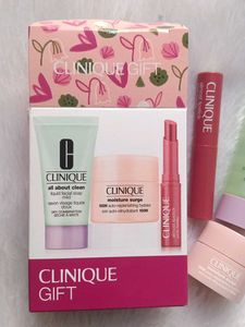 Clinique Skincare Gift Set