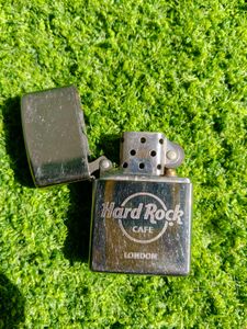 Vintage Authentic Zippo Lighter – Hard Rock Cafe L