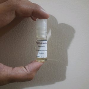 Tom Ford Dupes Roll On